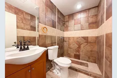 3307 Brookston E 70L Rd #St, Houston, TX 77045 - Photo 7