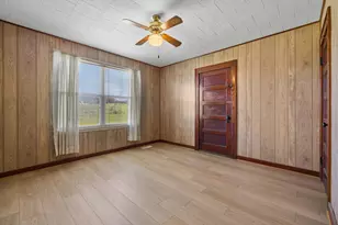 209 Mountain View Dr, Fredericksburg, TX 78624 - Photo 11