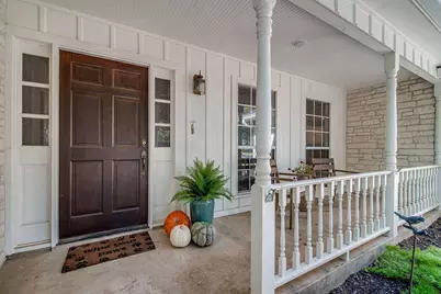 223 Edgewood Dr, Fredericksburg, TX 78624 - Photo 7