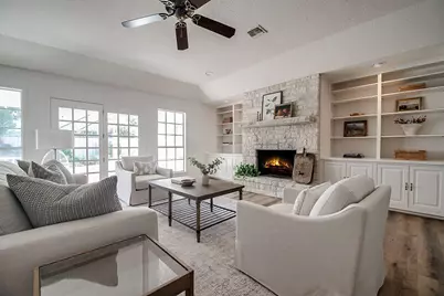 223 Edgewood Dr, Fredericksburg, TX 78624 - Photo 11