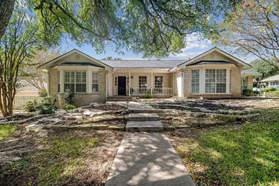 223 Edgewood Dr, Fredericksburg, TX 78624 - Photo 1