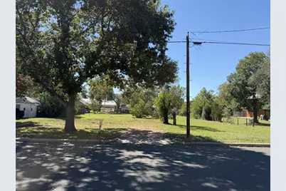211 W Centre St, Fredericksburg, TX 78624 - Photo 1