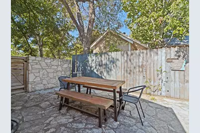 222 W Centre St, Fredericksburg, TX 78624 - Photo 29
