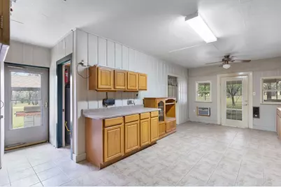 1801 N Llano St, Fredericksburg, TX 78624 - Photo 11