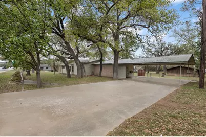 1801 N Llano St, Fredericksburg, TX 78624 - Photo 9