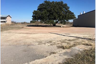 2033 S Bridge St, Brady, TX 76825 - Photo 1