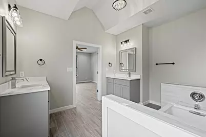 227 Riley Lane, Fredericksburg, TX 78624 - Photo 17