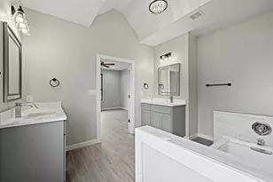 227 Riley Ln, Fredericksburg, TX 78624 - Photo 17