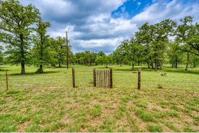 11446 N State Hwy 16, Fredericksburg, TX 78624 - Photo 23