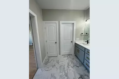 126 Feather Way, Fredericksburg, TX 78624 - Photo 13