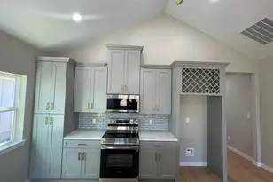 126 Feather Way, Fredericksburg, TX 78624 - Photo 3