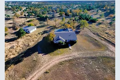 172 Schattenbaum Dr, Fredericksburg, TX 78624 - Photo 1