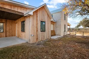 1410 Grapetown Rd, Fredericksburg, TX 78624 - Photo 17