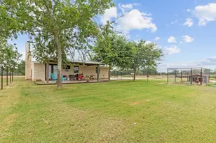1410 Grapetown Rd, Fredericksburg, TX 78624 - Photo 39