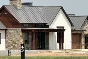 105 Baurenhof Ct, Fredericksburg, TX 78624 - Photo 1