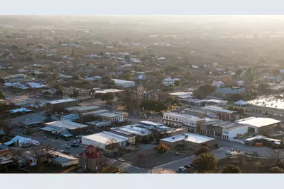 409 E Main St, Llano, TX 78643 - Photo 13