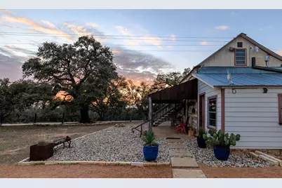 888 Dietrich Rd, Fredericksburg, TX 78624 - Photo 21