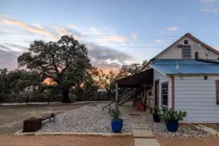 888 Dietrich Rd, Fredericksburg, TX 78624 - Photo 21