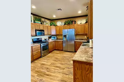 646 Victor Eckhardt Rd, Fredericksburg, TX 78624 - Photo 17