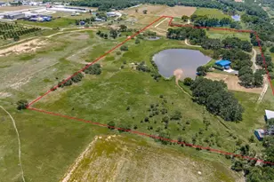 646 Victor Eckhardt Rd, Fredericksburg, TX 78624 - Photo 3