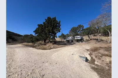 191 E Scott Dr, Center Point, TX 78010 - Photo 7