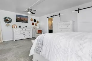 333 W Burbank St, Fredericksburg, TX 78624 - Photo 15