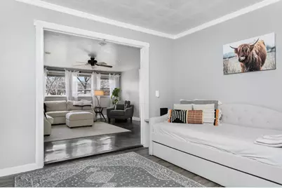 333 W Burbank St, Fredericksburg, TX 78624 - Photo 3