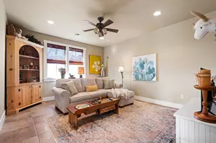 372 E Distant View Dr, Fredericksburg, TX 78624 - Photo 23