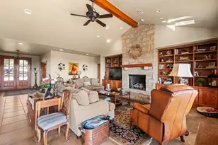 372 E Distant View Dr, Fredericksburg, TX 78624 - Photo 13