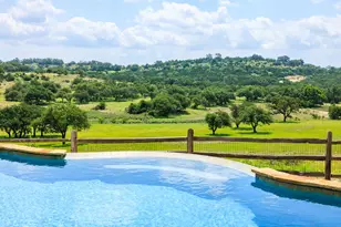 372 E Distant View Dr, Fredericksburg, TX 78624 - Photo 3