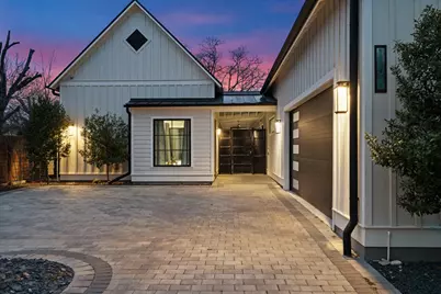 106 E College St, Fredericksburg, TX 78624 - Photo 35