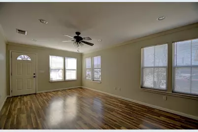 2910 Memorial Blvd, Kerrville, TX 78028 - Photo 5