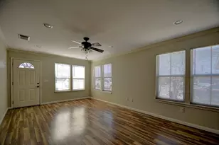 2910 Memorial Blvd, Kerrville, TX 78028 - Photo 5