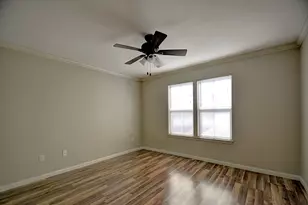 2910 Memorial Blvd, Kerrville, TX 78028 - Photo 9