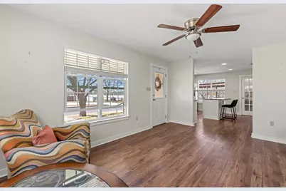 204 Morning Glory Dr, Fredericksburg, TX 78624 - Photo 9