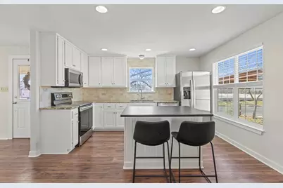 204 Morning Glory Dr, Fredericksburg, TX 78624 - Photo 11