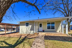 204 Morning Glory Dr, Fredericksburg, TX 78624 - Photo 5