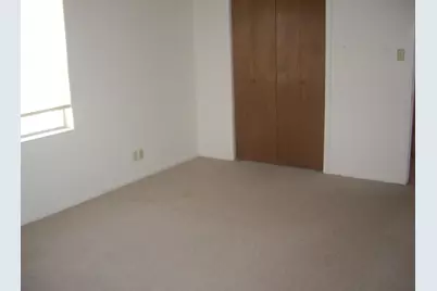 206 W Glenmoor Dr, Fredericksburg, TX 78624 - Photo 11