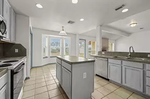 134 Bobbie Lynn St, Harper, TX 78631 - Photo 9