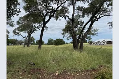 960 S Eagle St, Fredericksburg, TX 78624 - Photo 5