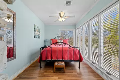 105 E Creek St, Fredericksburg, TX 78624 - Photo 27