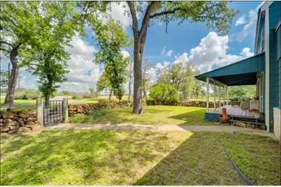 3809 N State Hwy 16, Fredericksburg, TX 78624 - Photo 37