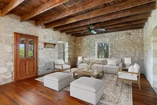 208 Danos Rd, Fredericksburg, TX 78624 - Photo 11