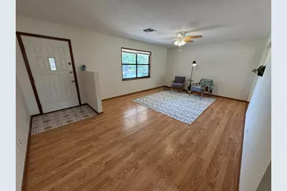 1011 Avenue C, Fredericksburg, TX 78624 - Photo 3