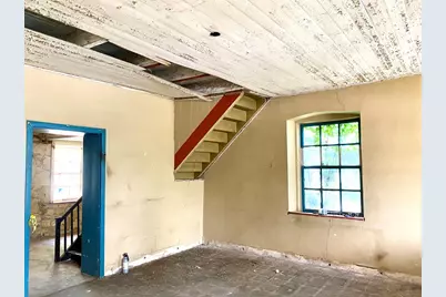 602 W Austin St, Fredericksburg, TX 78624 - Photo 5