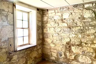 602 W Austin St, Fredericksburg, TX 78624 - Photo 11