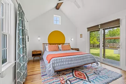 223 W Creek St, Fredericksburg, TX 78624 - Photo 19