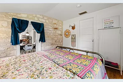 223 W Creek St, Fredericksburg, TX 78624 - Photo 25