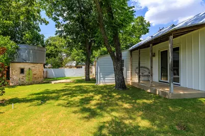 223 W Creek St, Fredericksburg, TX 78624 - Photo 37