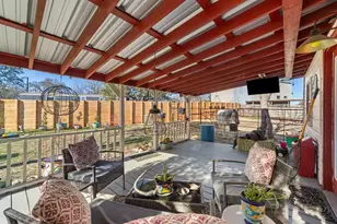 117 N Reading Ave, Center Point, TX 78010 - Photo 21